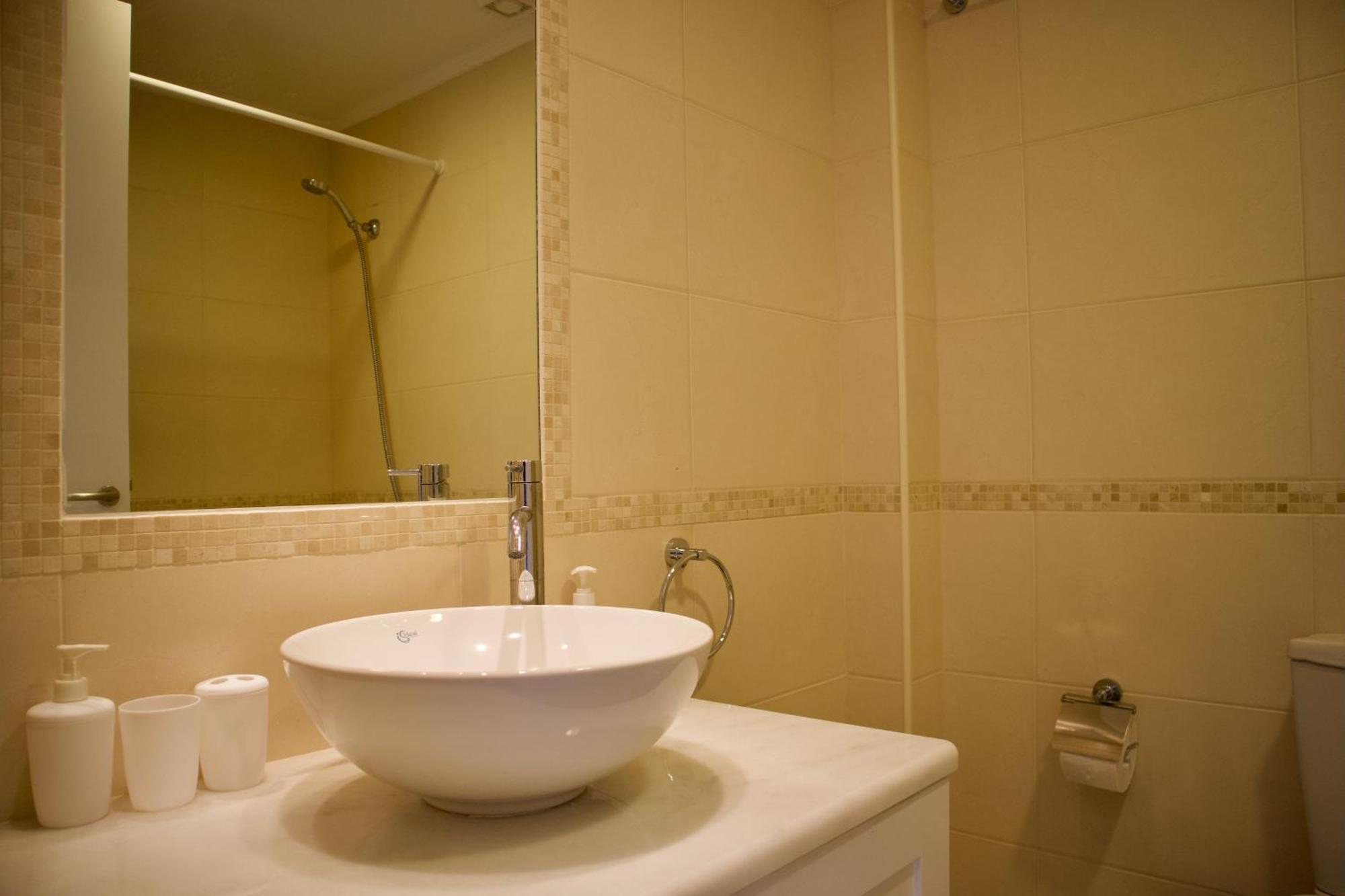 Resitour - Aphrodite Beachfront Pirgos Psilonerou Habitación foto